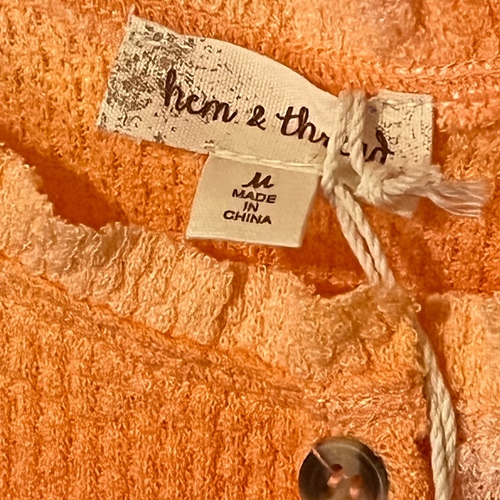 Hem Orange Sleeveless Crop Tank Top - Picture 3 of 4